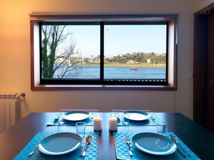 Riverfront Haven Family'S Choice With Free Garage Porto Eksteriør bilde